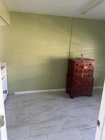214 N CHESTNUT ROAD, Lakeland, FL 33815
