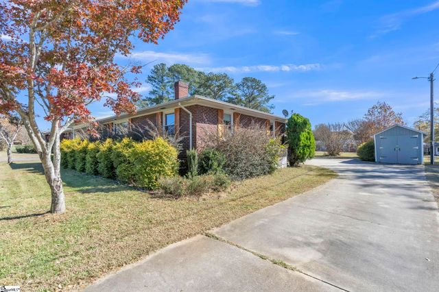 734 Anderson Street, Belton, SC 29627