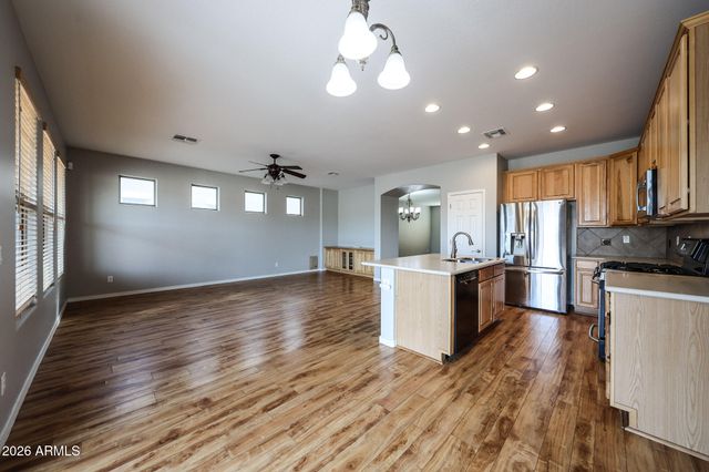 15988 W COCOPAH Street, Goodyear, AZ 85338