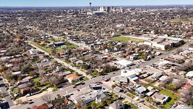 910 DENVER BLVD, San Antonio, TX 78210