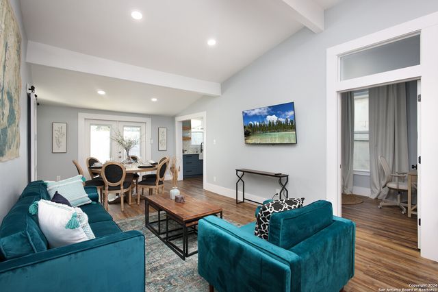 910 DENVER BLVD, San Antonio, TX 78210