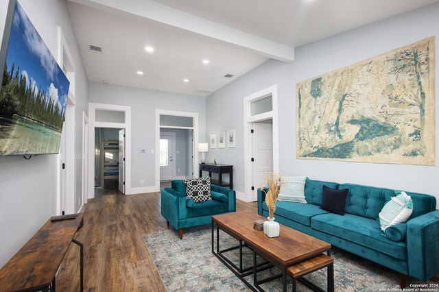 910 DENVER BLVD, San Antonio, TX 78210