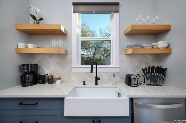 910 DENVER BLVD, San Antonio, TX 78210