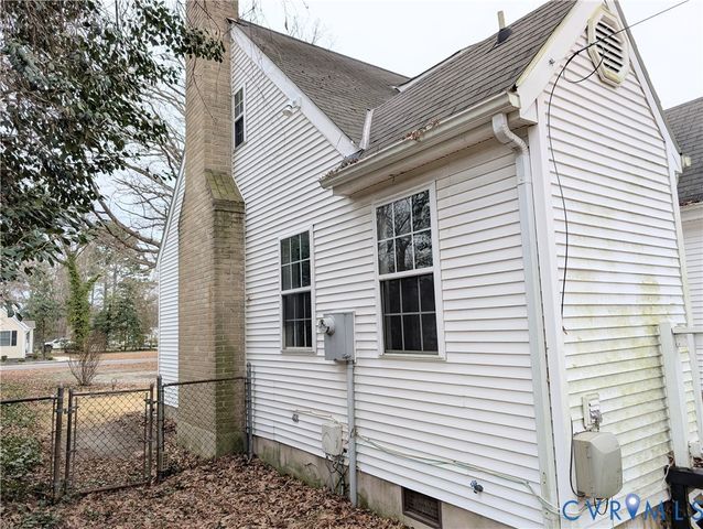 104 W Sedgwick St, Sandston, VA 23150