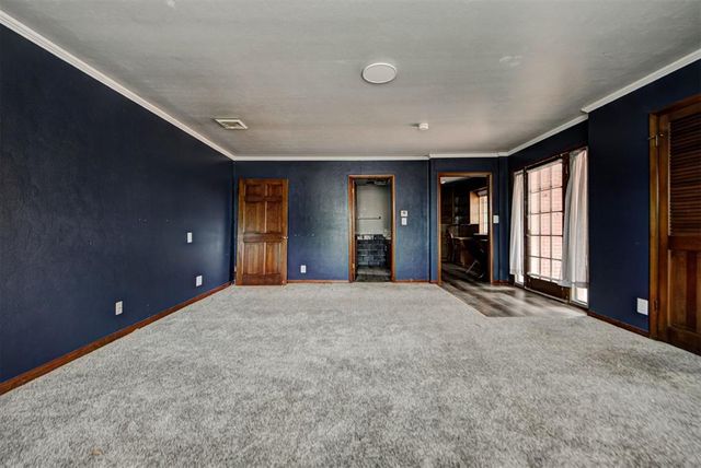 1506 W Walnut Street, El Reno, OK 73036
