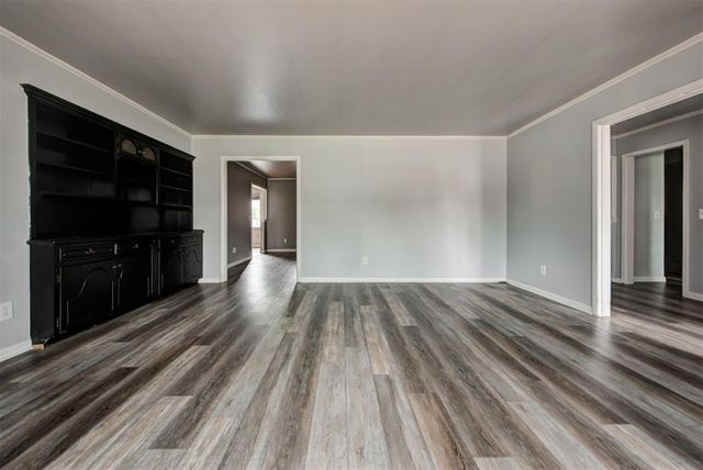 1506 W Walnut Street, El Reno, OK 73036