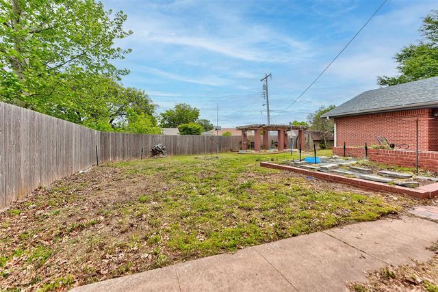 1506 W Walnut Street, El Reno, OK 73036