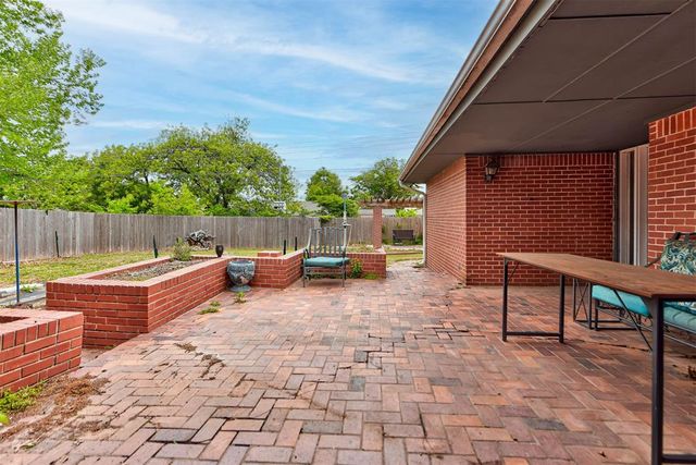 1506 W Walnut Street, El Reno, OK 73036