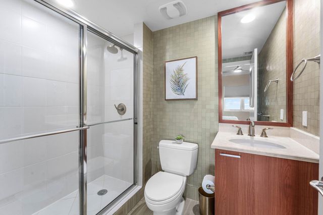 2640 Lake Shore Drive 1210, Riviera Beach, FL 33404