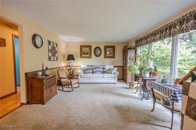 6150 Pilot View Circle, Louisville, OH 44641