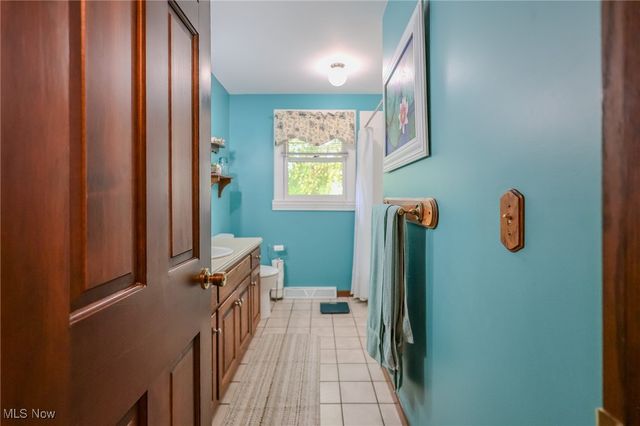 6150 Pilot View Circle, Louisville, OH 44641