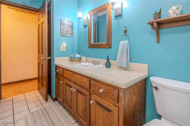 6150 Pilot View Circle, Louisville, OH 44641