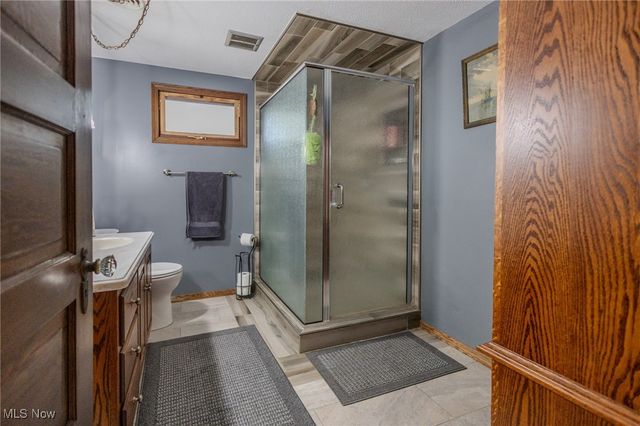 6150 Pilot View Circle, Louisville, OH 44641