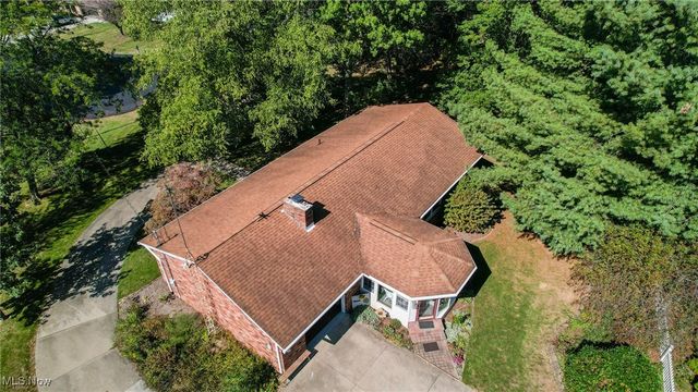 6150 Pilot View Circle, Louisville, OH 44641