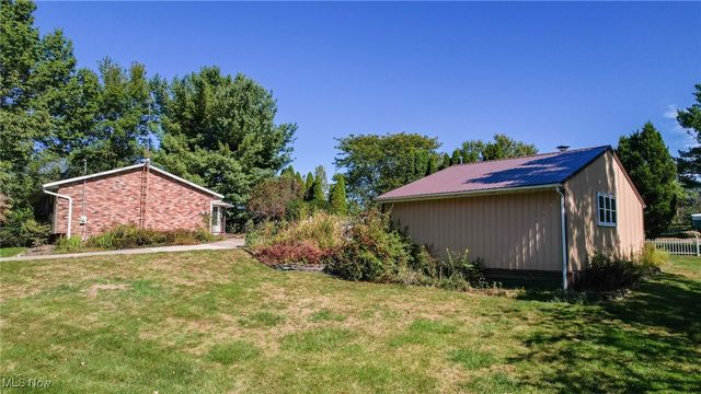 6150 Pilot View Circle, Louisville, OH 44641