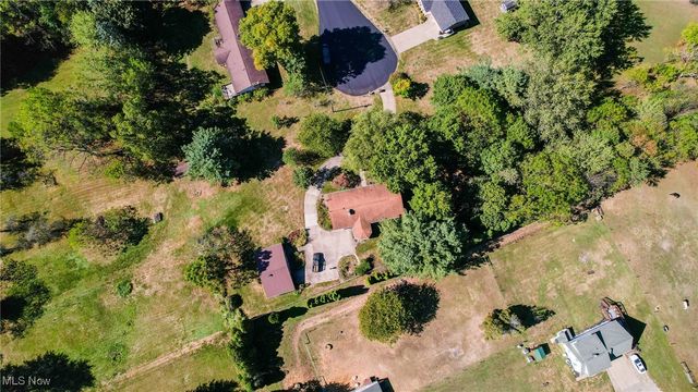 6150 Pilot View Circle, Louisville, OH 44641