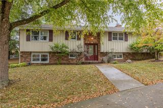 6150 Pilot View Circle, Louisville, OH 44641