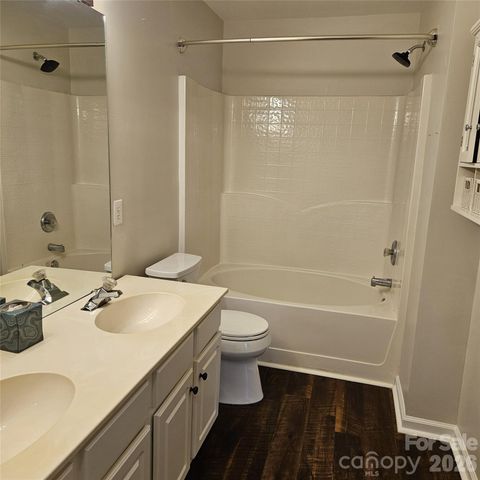 3186 Mannington Drive, Charlotte, NC 28270