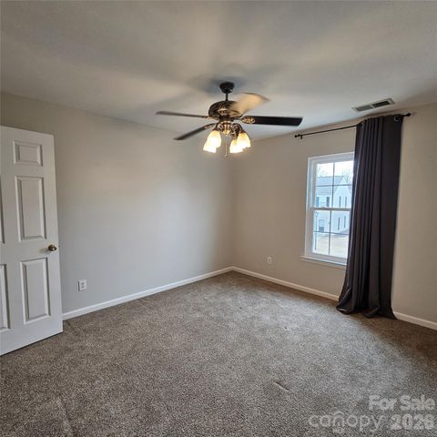 3186 Mannington Drive, Charlotte, NC 28270