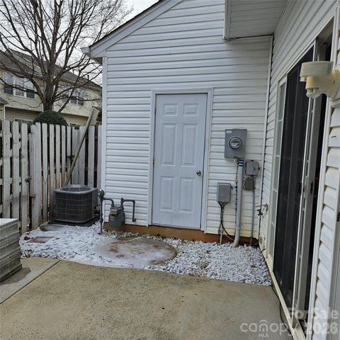 3186 Mannington Drive, Charlotte, NC 28270