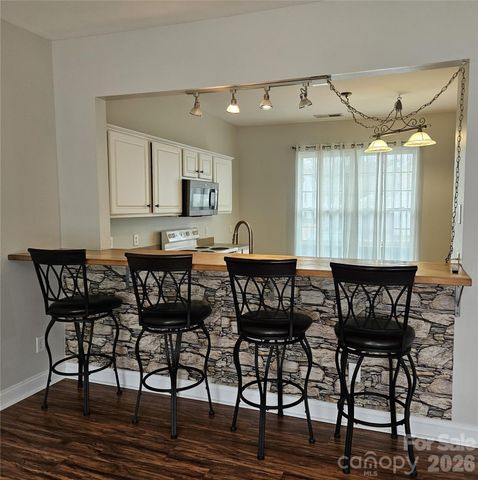 3186 Mannington Drive, Charlotte, NC 28270