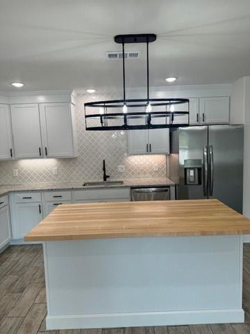 4301 Pawhuska Street, Bentonville, AR 72713