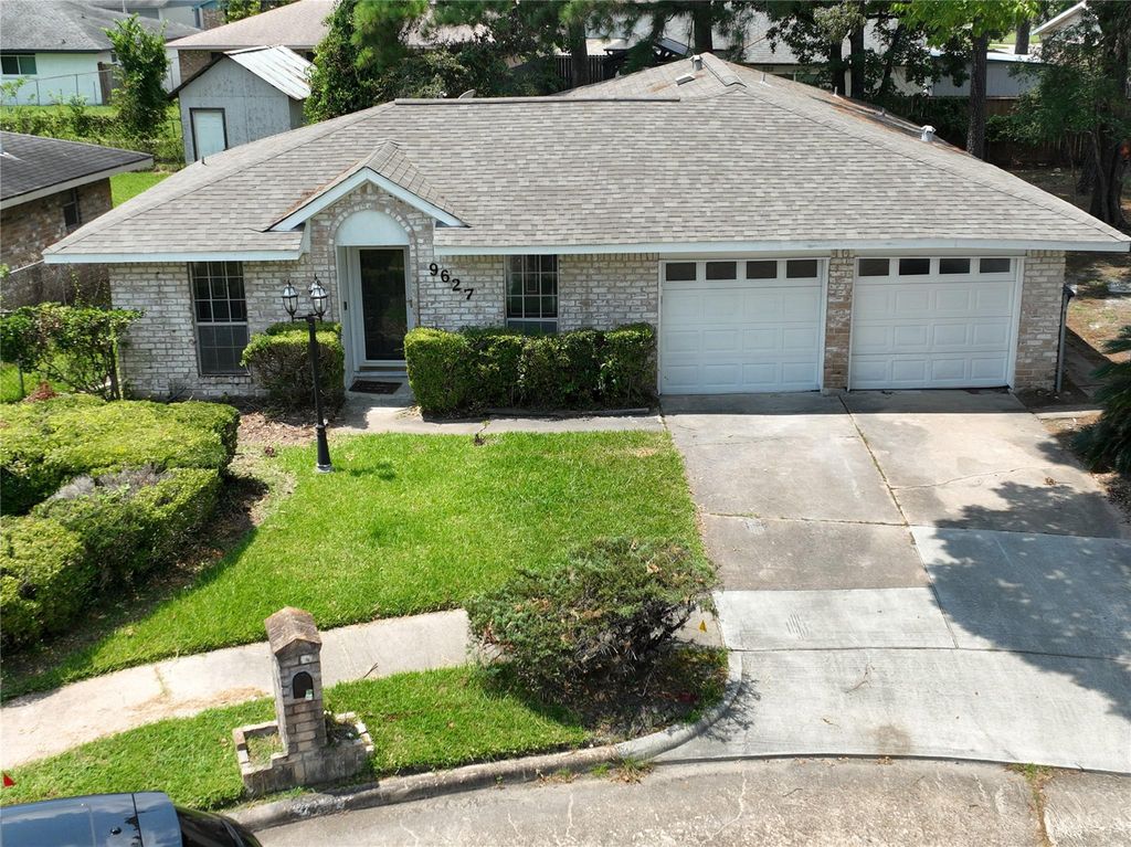 9627 Glenwood Forest Drive, Houston, TX 77078
