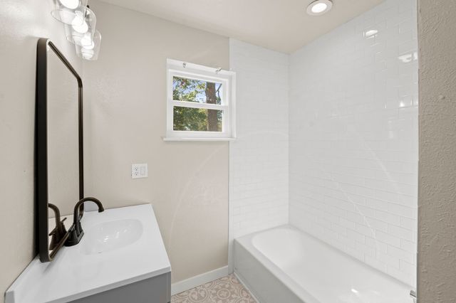 113 CR 2434, Mineola, TX 75773