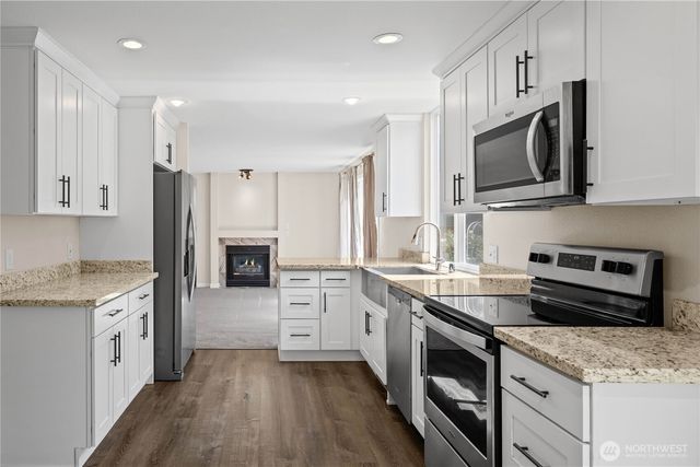 23221 SE 242nd Street, Maple Valley, WA 98038
