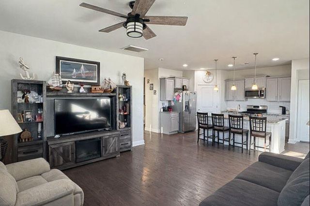 226 Rhodes Court, Summerville, SC 29486