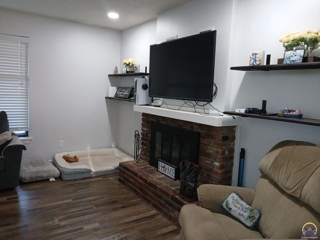 1043 SW Belle AVE, Topeka, KS 66604