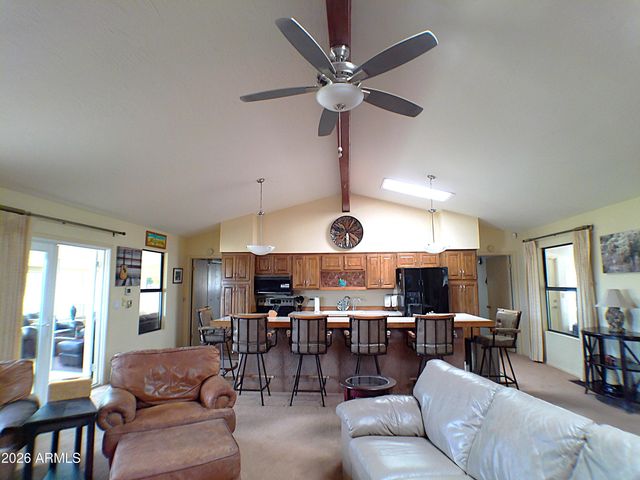 1070 N QUEEN MARY Way, Queen Valley, AZ 85118