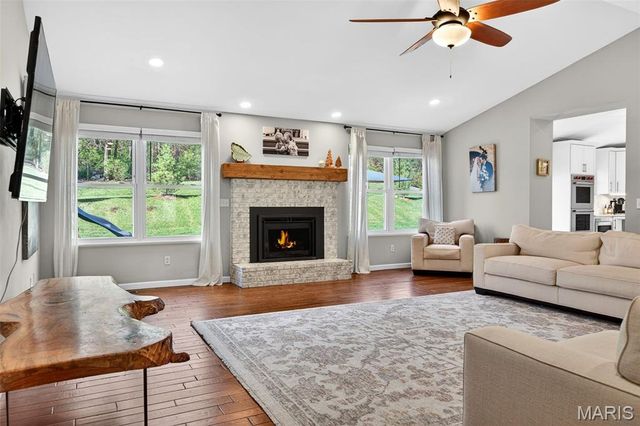 425 Round Tower Drive W, Cottleville, MO 63304