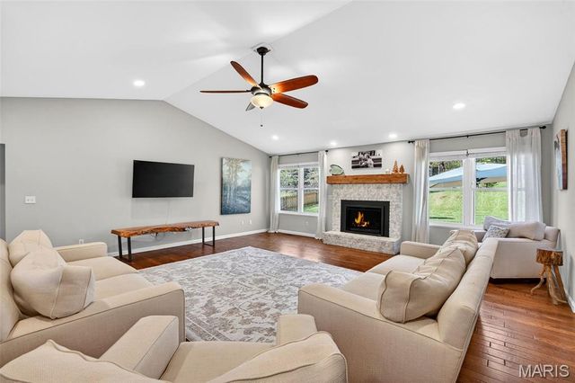 425 Round Tower Drive W, Cottleville, MO 63304