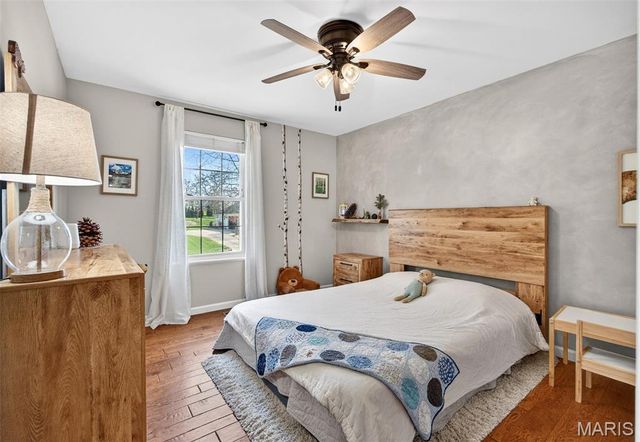 425 Round Tower Drive W, Cottleville, MO 63304