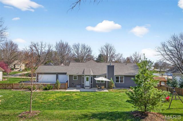 425 Round Tower Drive W, Cottleville, MO 63304