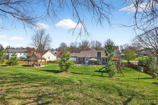 425 Round Tower Drive W, Cottleville, MO 63304
