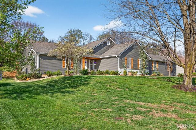 425 Round Tower Drive W, Cottleville, MO 63304