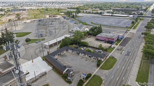 44784 Woodward Avenue, Pontiac, MI 48341