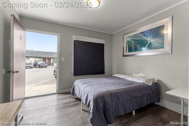 44784 Woodward Avenue, Pontiac, MI 48341