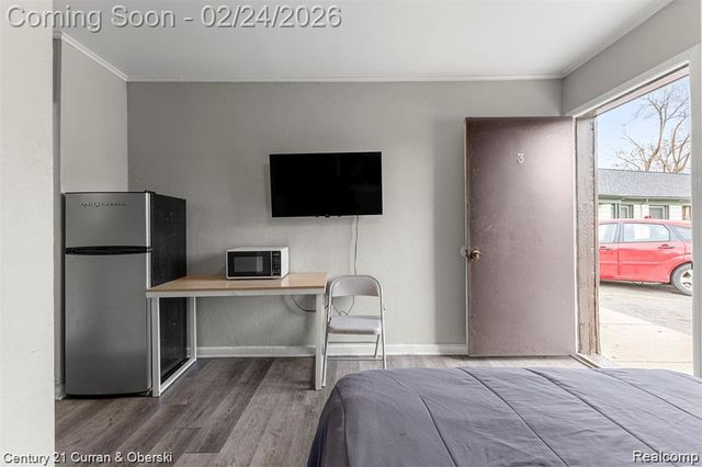 44784 Woodward Avenue, Pontiac, MI 48341