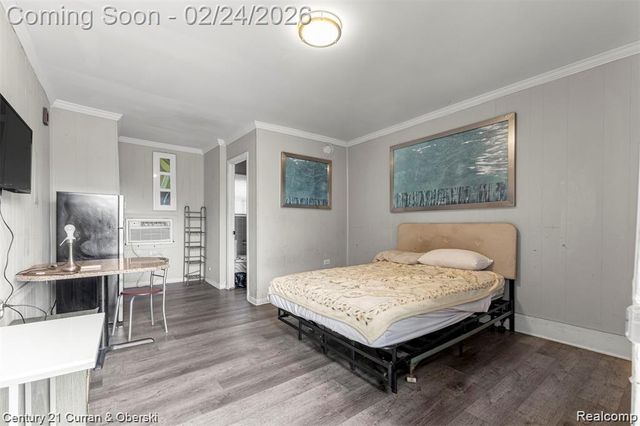 44784 Woodward Avenue, Pontiac, MI 48341