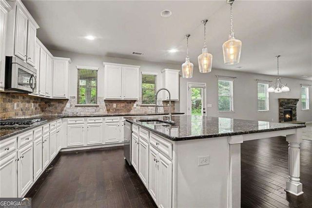 5145 Whisper Point Boulevard, Cumming, GA 30028