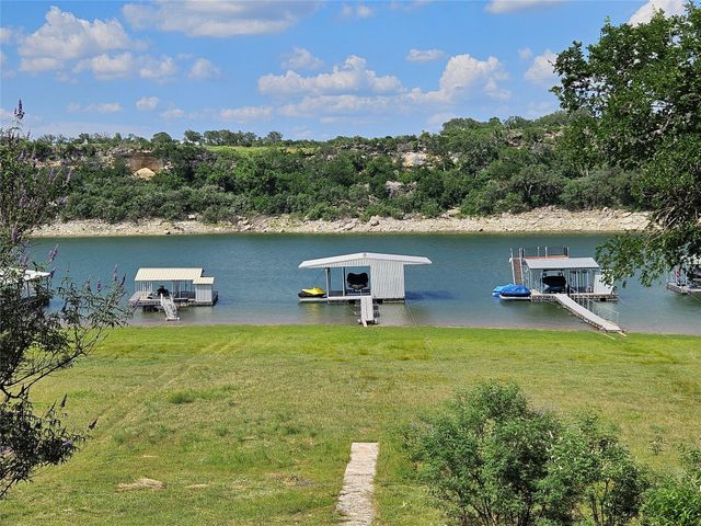 1231 Lake Shore DR, Spicewood, TX 78669