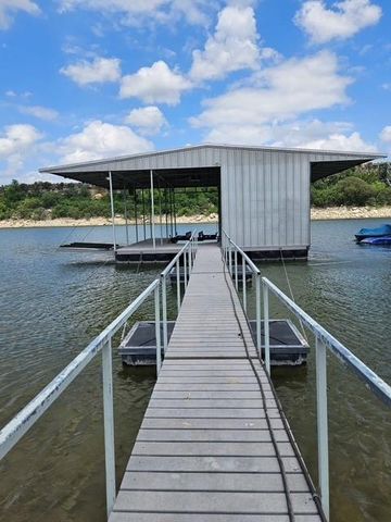 1231 Lake Shore DR, Spicewood, TX 78669