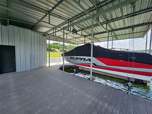 1231 Lake Shore DR, Spicewood, TX 78669