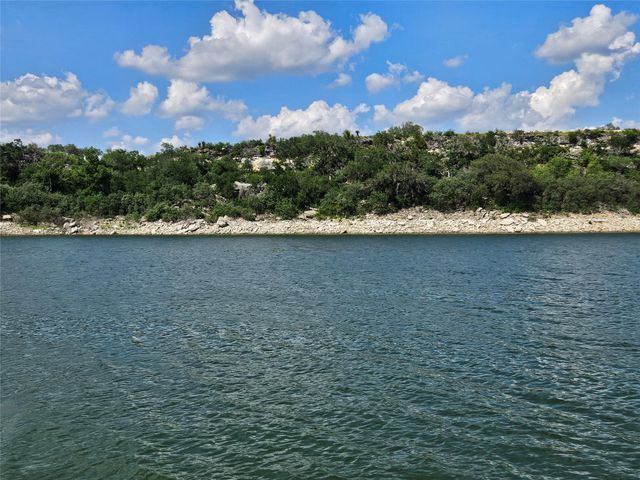 1231 Lake Shore DR, Spicewood, TX 78669