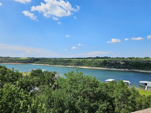 1231 Lake Shore DR, Spicewood, TX 78669