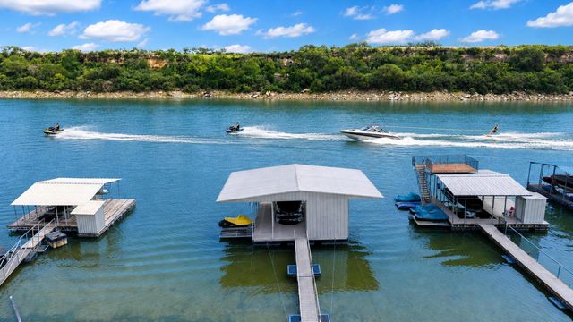 1231 Lake Shore DR, Spicewood, TX 78669