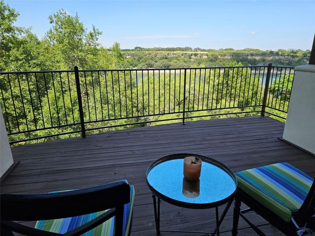 1231 Lake Shore DR, Spicewood, TX 78669